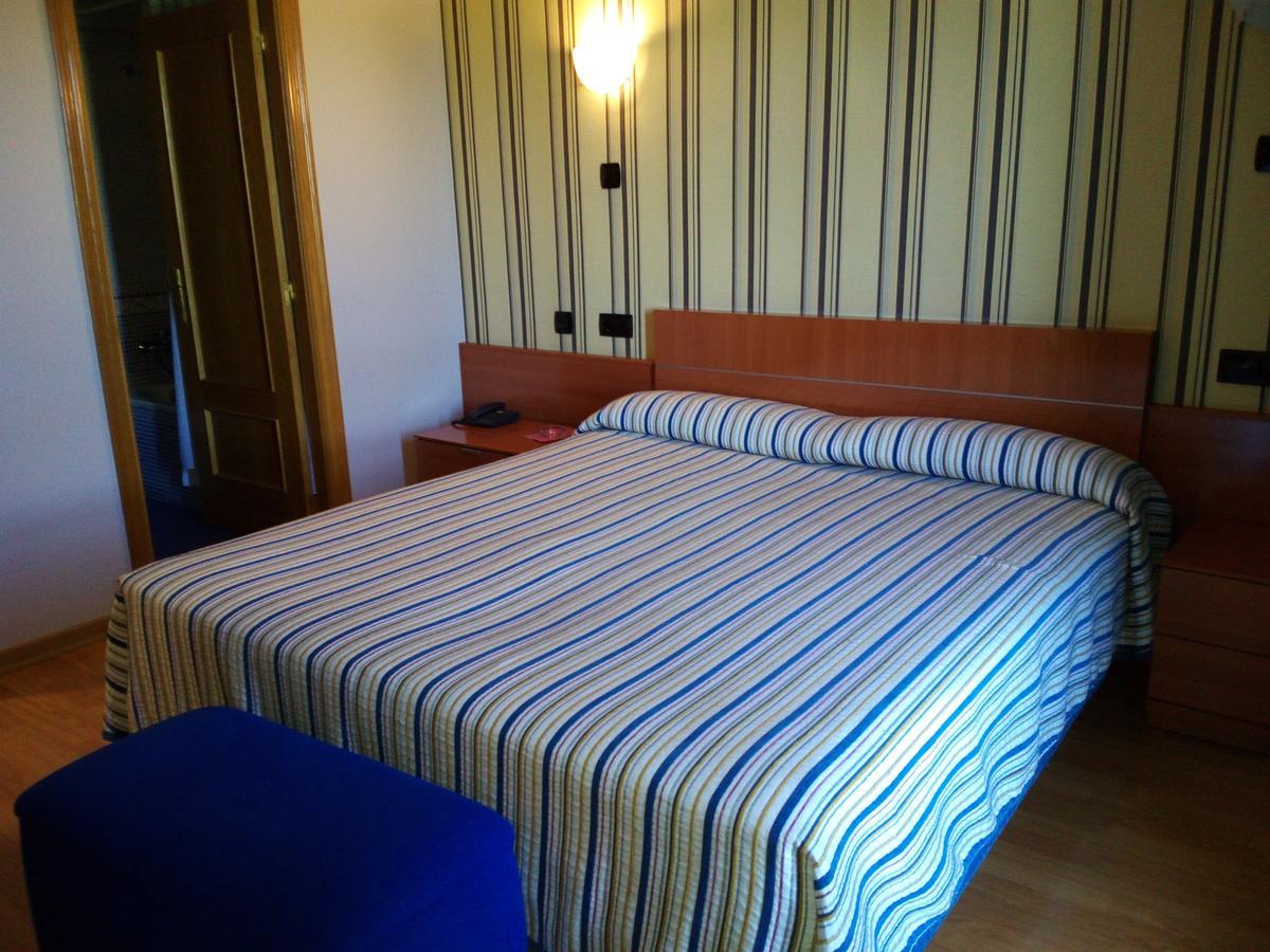 Motel Acropolis Camponaraya Eksteriør billede
